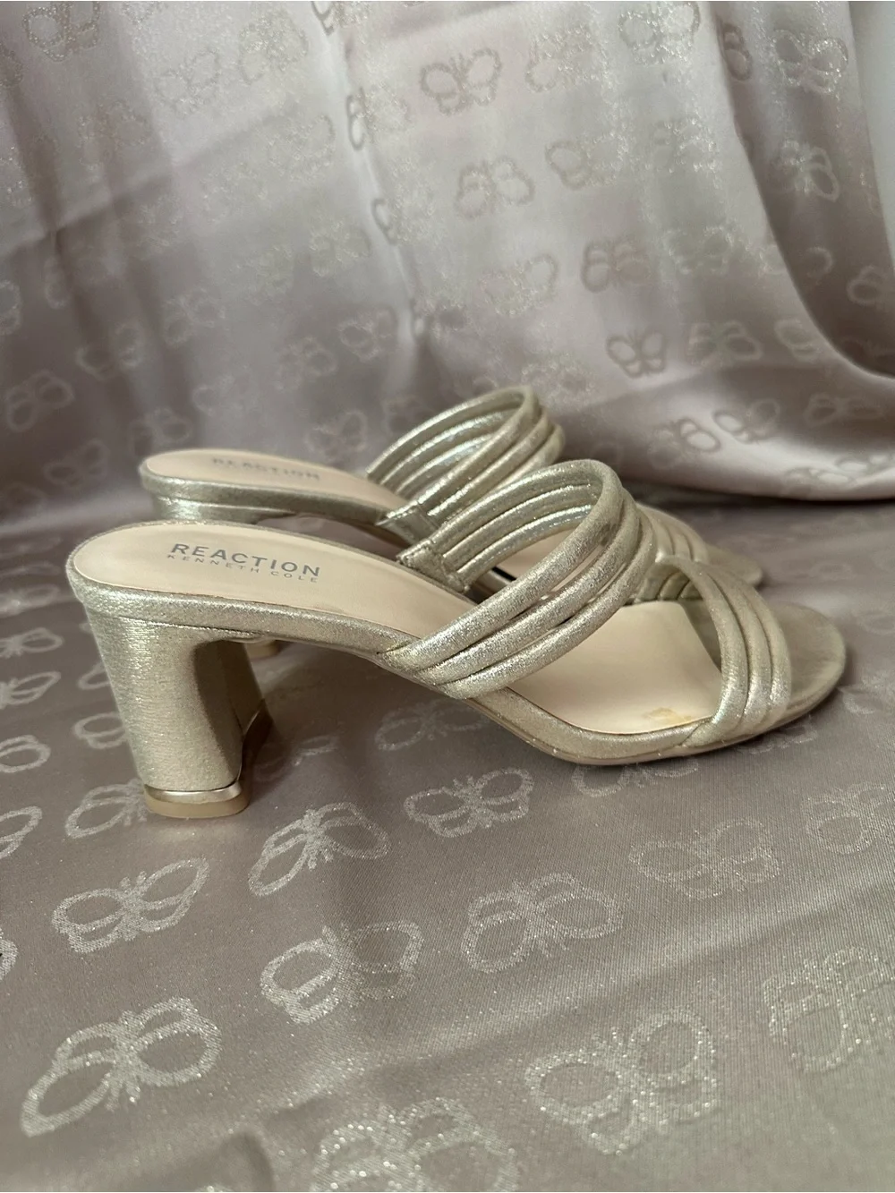 Reaction Kenneth Cole Metallic Gold Strappy Low Heel Mules - Picture 4 of 6